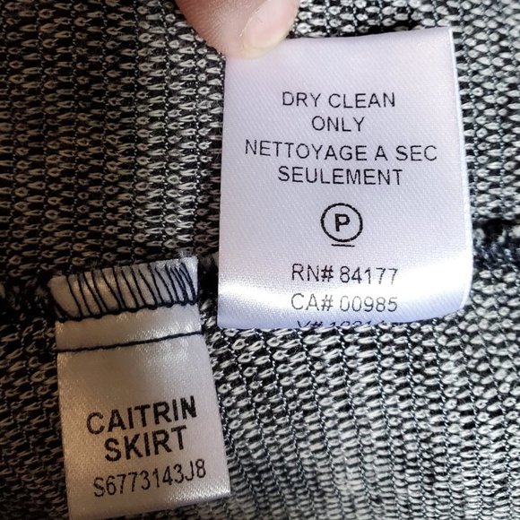 Diane von Furstenberg pull-on Caitrin mini skirt. - Picture 12 of 14